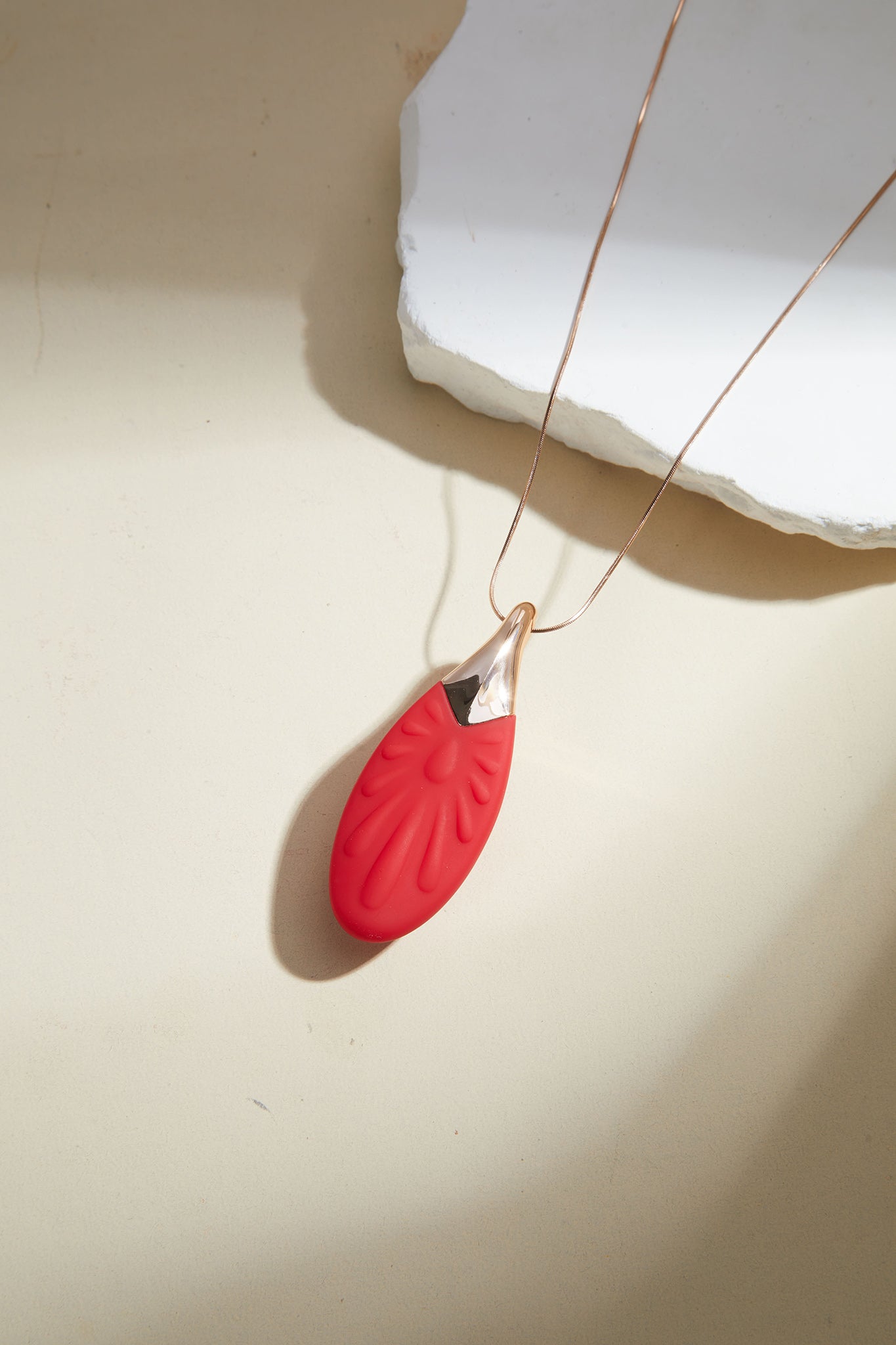 Loviss Dewdrop Necklace